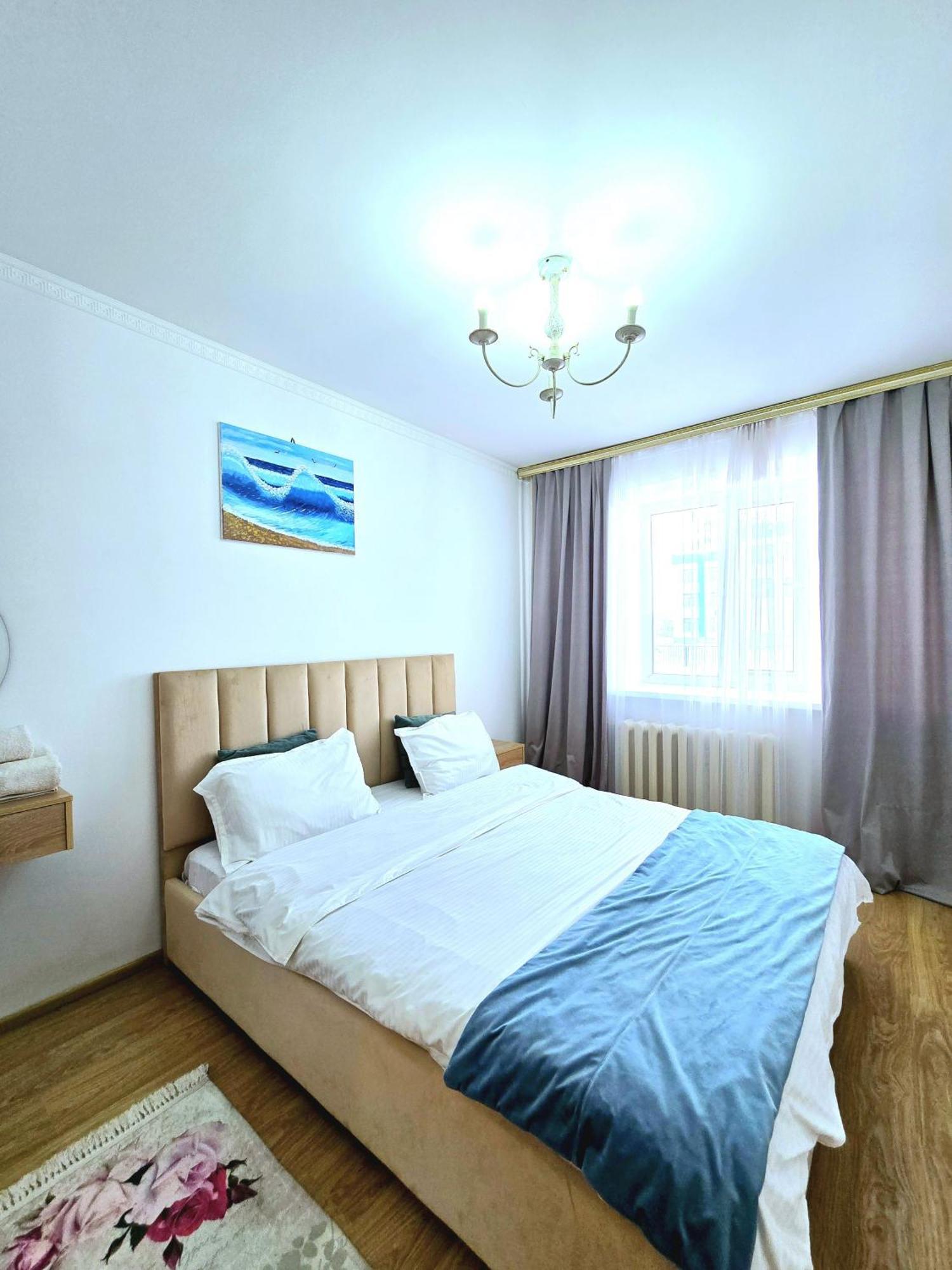 Двухкомнатная "Аэропорт Астана" Apartment ภายนอก รูปภาพ